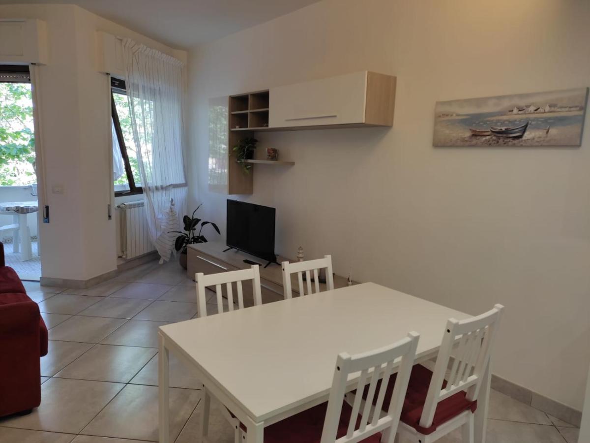 Casa Del Mare Apartment Santa Marinella Bagian luar foto